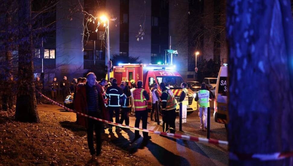 Fransa'da bir bara el bombalı saldırı: 12 yaralı