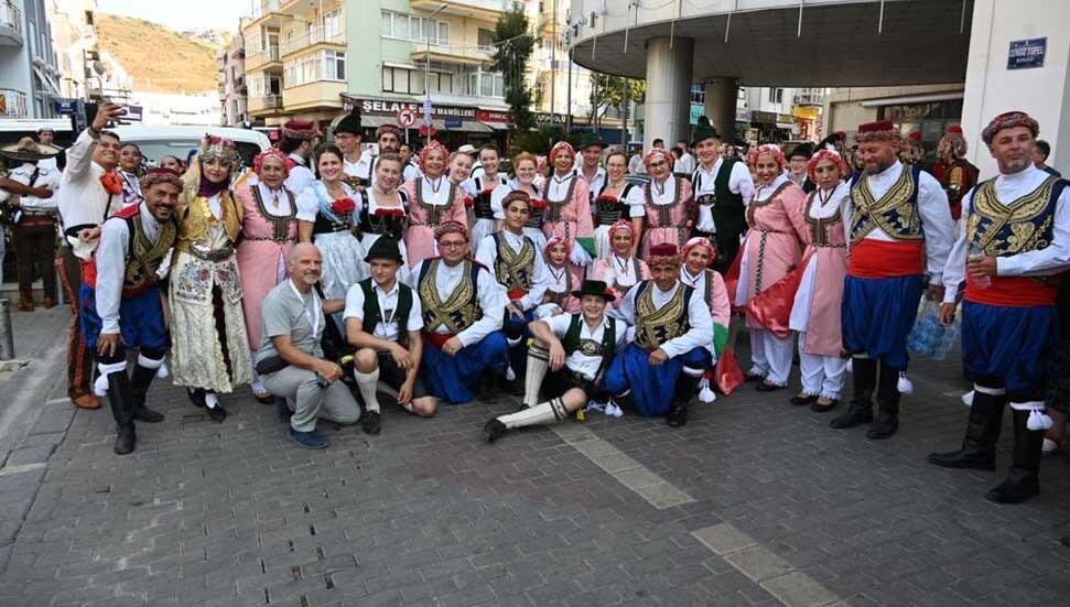 TUFAD, İzmir’de 14. Uluslararası Balçova Belediyesi Halk Dansları Festivali’ne katılacak