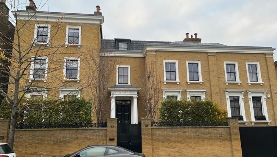 Londra’da 1 Nisan’daki damga vergisi değişikliği öncesi ev piyasasında hareketlilik artıyor