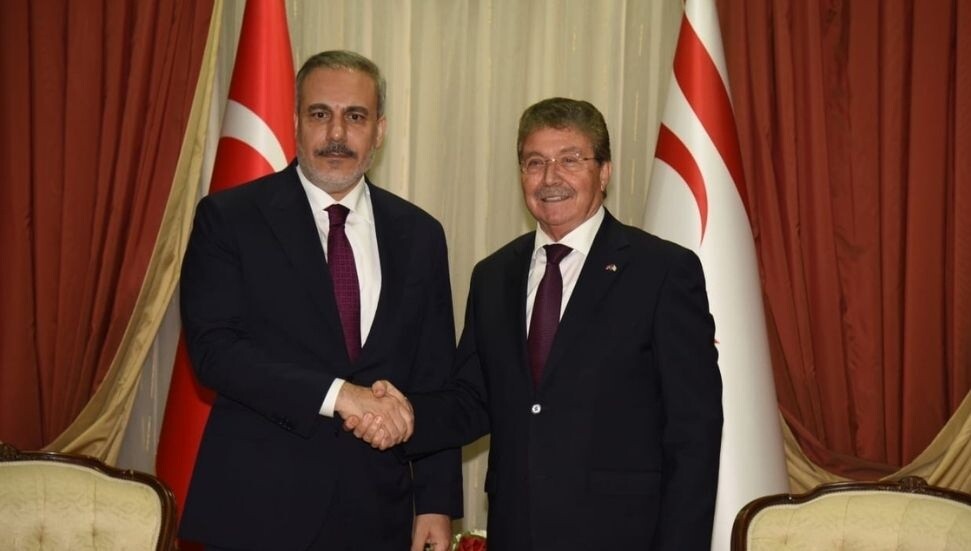 Başbakan Ünal Üstel, Türkiye Dışişleri Bakanı Hakan Fidan'ı kabul etti