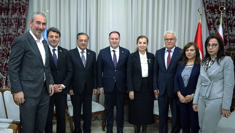 Ziya Öztürkler, Azerbaycan Milli Meclisi KKTC Dostluk Grubu Başkanı Cevanşir Feyziyev’i kabul etti