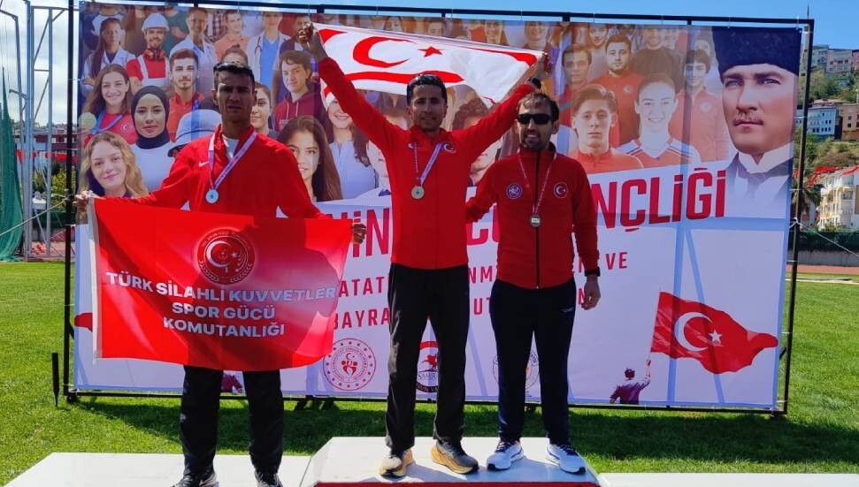 19 Mayıs Samsun Yarı Maraton birincisi Hakan Tazegül!