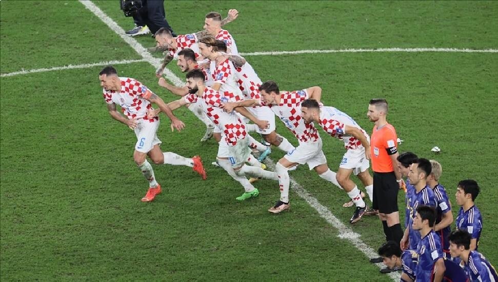 Japonya'ya penaltılarda üstünlük kuran Hırvatistan, Dünya Kupası'nda çeyrek finale yükseldi