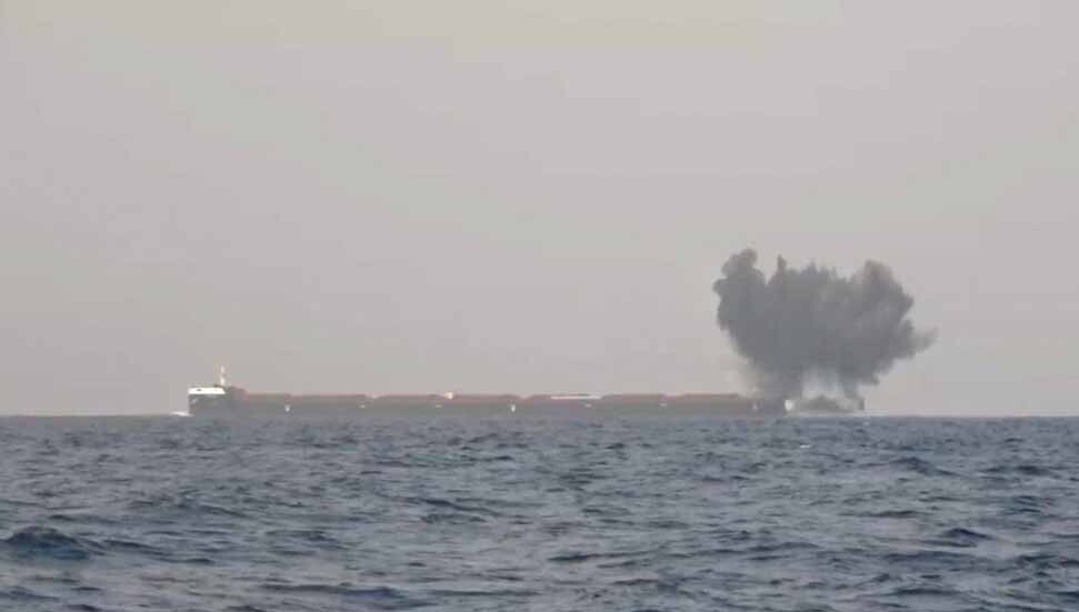 Husiler, Kızıldeniz'i kasıp kavuruyor: Tamamen yalnızsınız