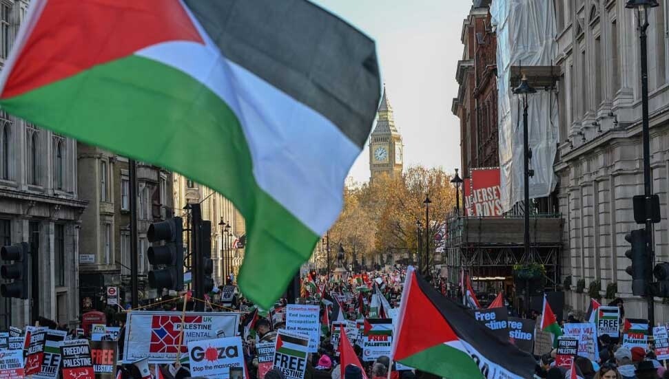 İngiltere'de sanatçılardan, kültür kurumlarının "Filistinlilerin sesini bastırmasına" tepki