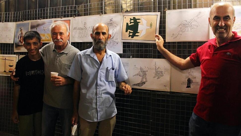 Işık Kitapevi Fuarı, "Gazze ile Dayanışma ve Çözümsüz Kıbrıs” konulu karikatür sergisi ile devam ediyor…