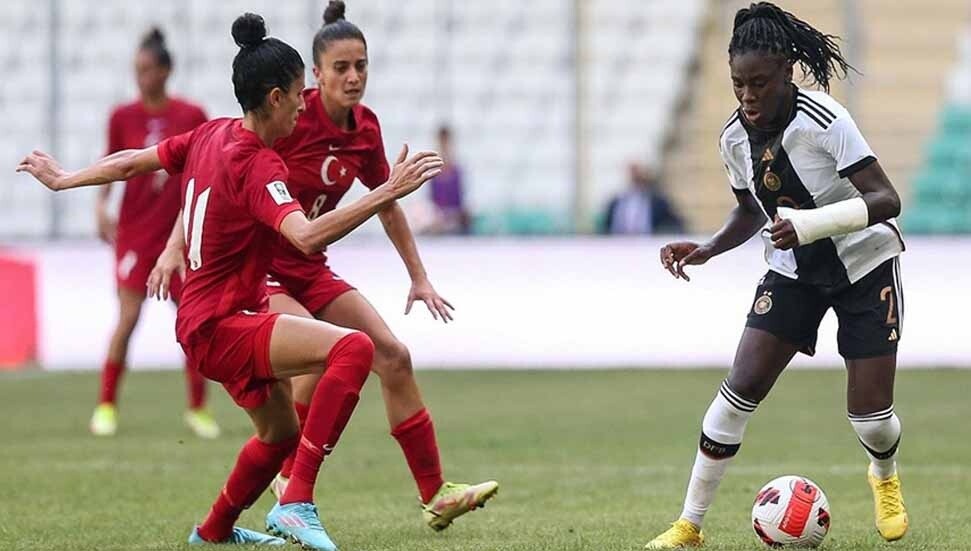 Türkiye A Milli Kadın Futbol Takımı, Almanya'ya yenildi