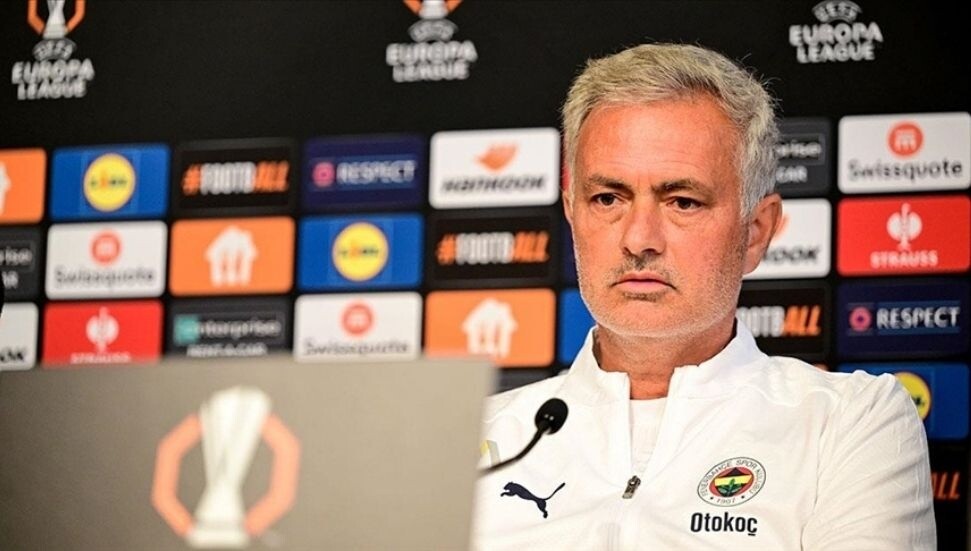 Fenerbahçe Teknik Direktörü Jose Mourinho: Önemli olan yarınki maç ve gitmemiz gereken uzun bir yol var