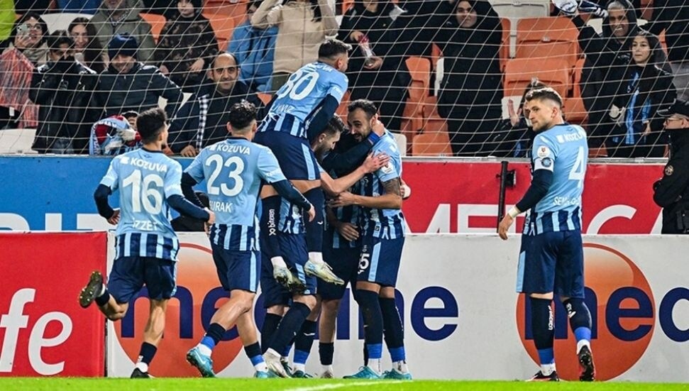 Beşiktaş darmadağın: Adana Demirspor sezonun ilk galibiyetini aldı