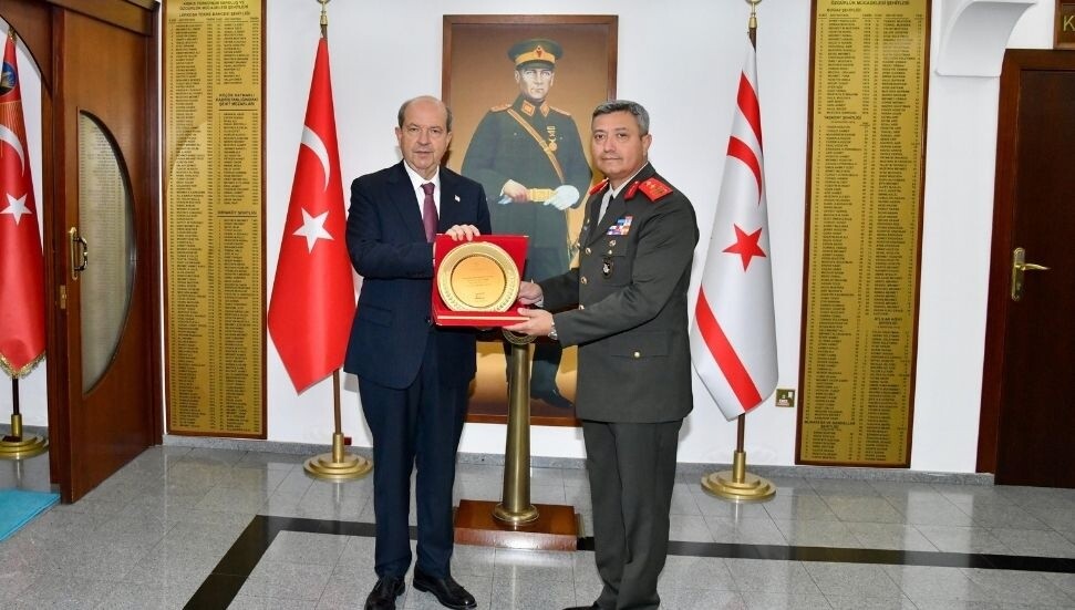 Cumhurbaşkanı Ersin Tatar, İlker Görgülü’yü ziyaret etti