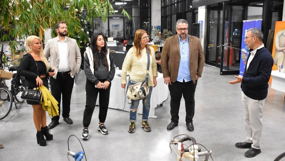 Kıbrıs’ın Klasik Bisikletleri Sergisi ve kitap tanıtımı Girne’de başladı