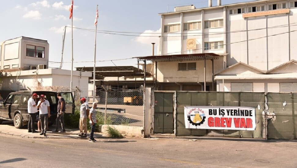 Hükümet, KOOP çalışanlarının maaş ödemesi için 1 gün ek süre istedi: Sendika grevi erteledi!