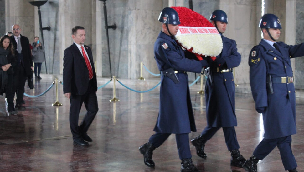 Kıbrıs Türk Kültür Derneği Anıtkabir’i ziyaret etti