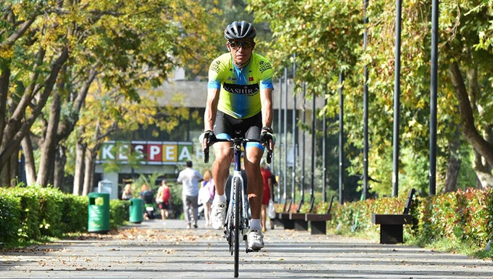 "Kurbağa adam"ın hedefi Dünya Şampiyonası'nda pedal çevirmek