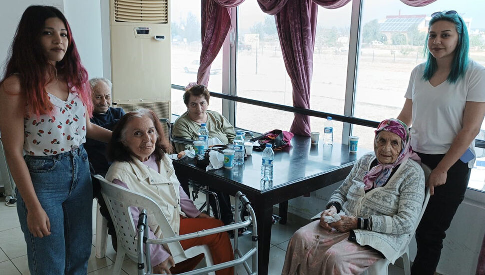 LAÜ öğrencileri ile Kalkanlı Yaşam Evi sakinleri bir araya geldiler