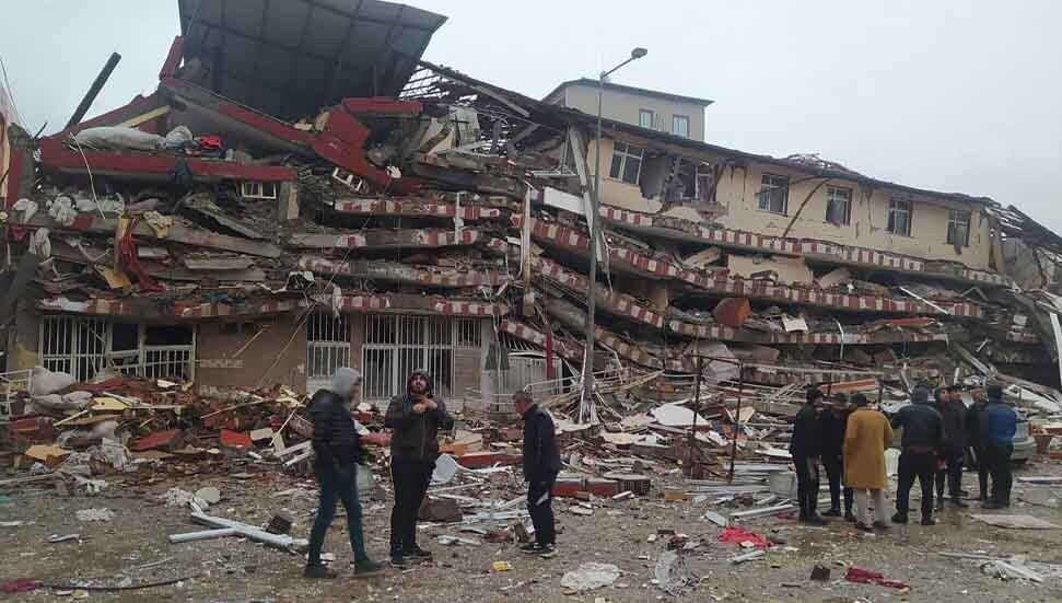 Diyarbakır'da deprem bilançosu: 319 kişi hayatını kaybetti