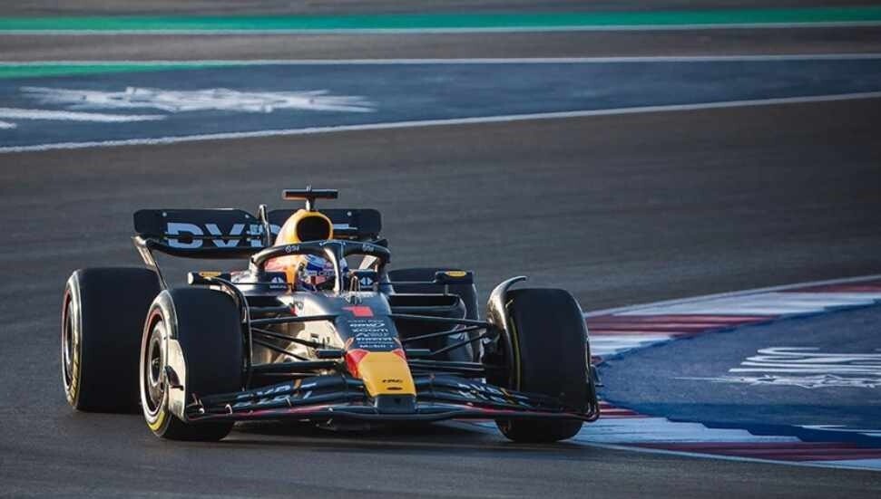 Max Verstappen, üst üste 3. kez Formula 1 dünya şampiyonu oldu