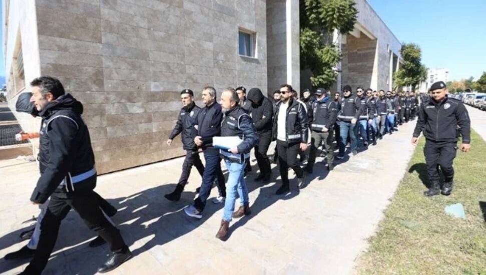 Türkiye'de Maydonoz Döner'e yönelik FETÖ soruşturmasında 126 kişi tutuklandı