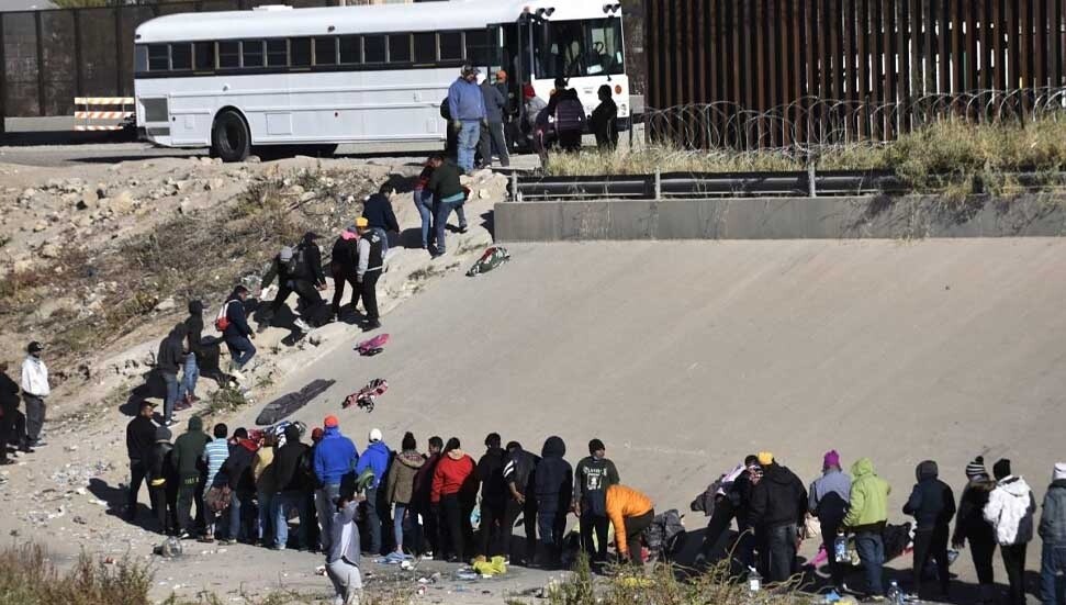 Meksika, ABD Başkanı Trump'ın göçmenleri toplu sınır dışı etmesine karşı hazırlanıyor
