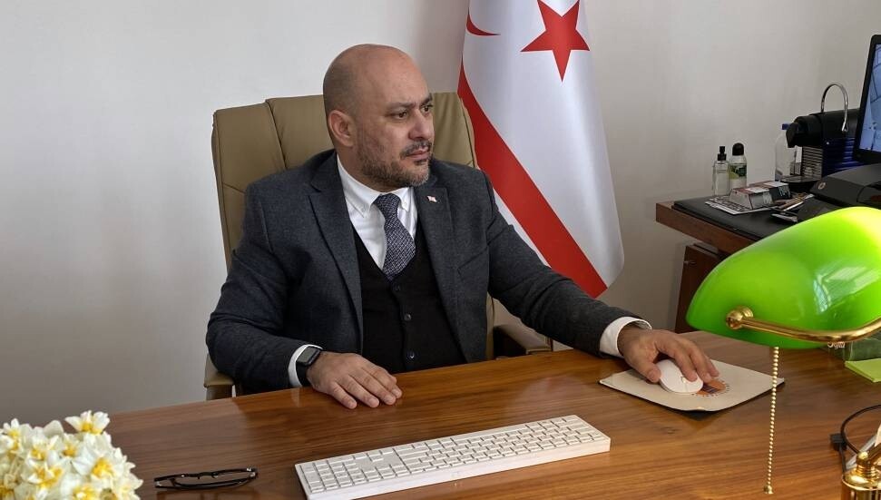 KKTC'nin Mersin Konsolosu Özgür Ezel, AA'nın "Yılın Kareleri" oylamasına katıldı