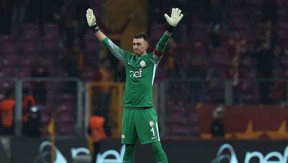 Galatasaray'da Fernando Muslera şoku!