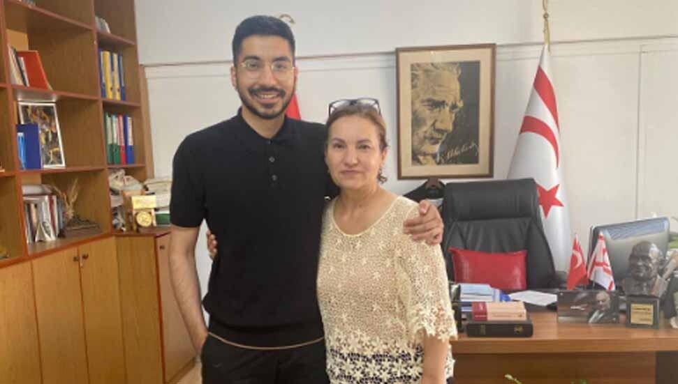 Mustafa Zaimağaoğlu’nun şiir kitabı “Fısıltılar” yayınlandı