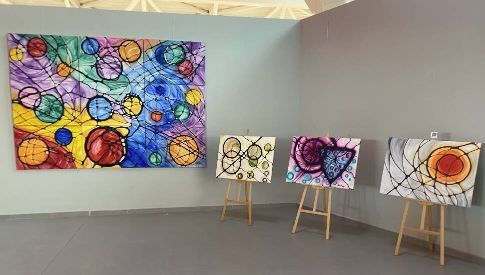 Inna Bandura’nın “Denge” isimli sergisi Ercan Havalimanı’nda açıldı