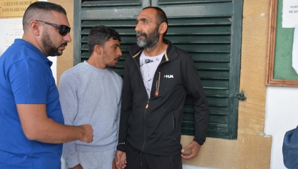 Ülkeye yasadışı giriş yapmak ve uyuşturucu tasarrufuyla itham edilen 2 zanlı 45 gün tutuklu