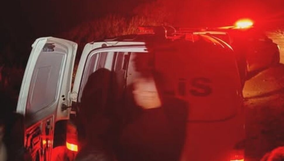 Girne Karakum’da kayalıklardan düşen kişi hayatını kaybetti