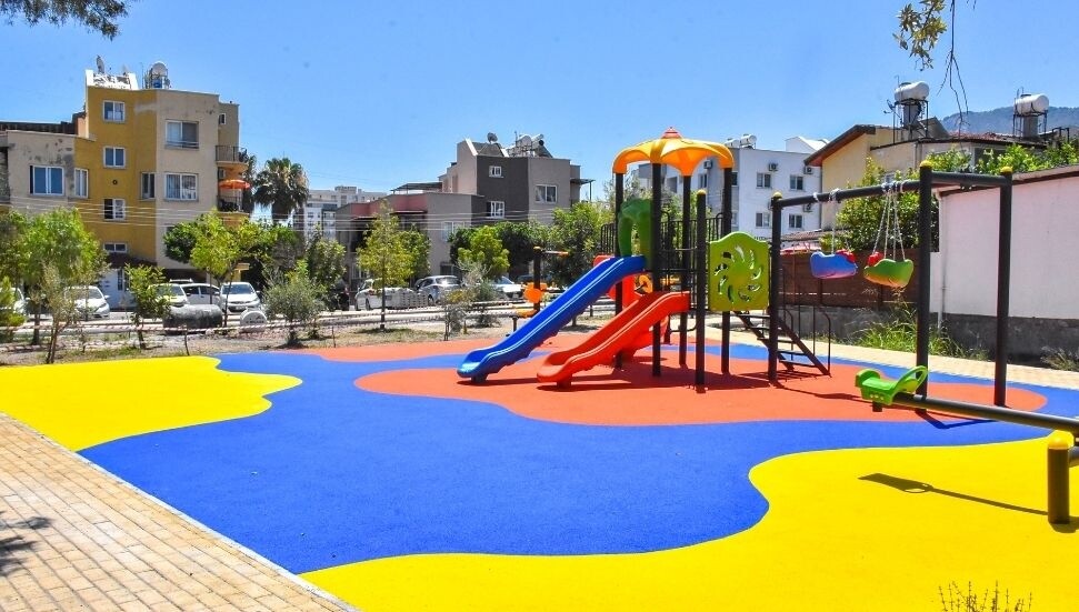 Girne Belediyesi, Nureddin Ersin Sokak’taki atıl yeşil alanı halkın kullanımına açtı