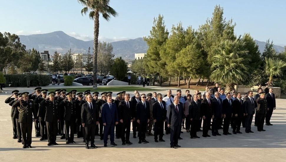20 Temmuz'un 51. yıl dönümü nedeniyle Dr. Fazıl Küçük’ün anıt mezarında tören düzenlendi