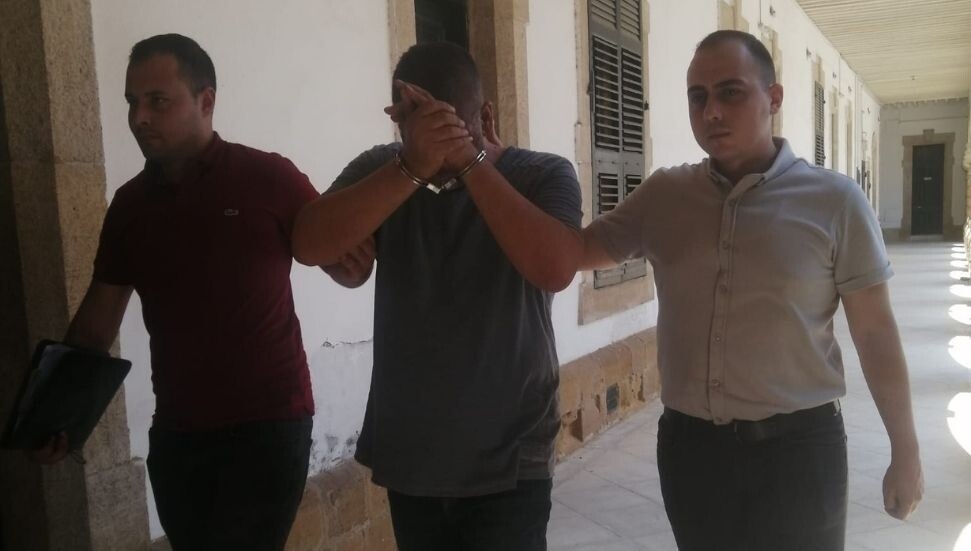 Çalıştığı iş yerinden 7 bin Dolar çalmakla itham edilen zanlıya ek tutukluluk!