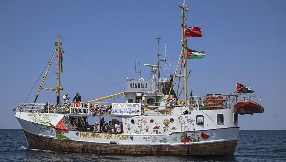 İsrail'den Gazze’ye yardım götüren Hanzala gemisine baskın: Askerler gemiyi kaçırdı