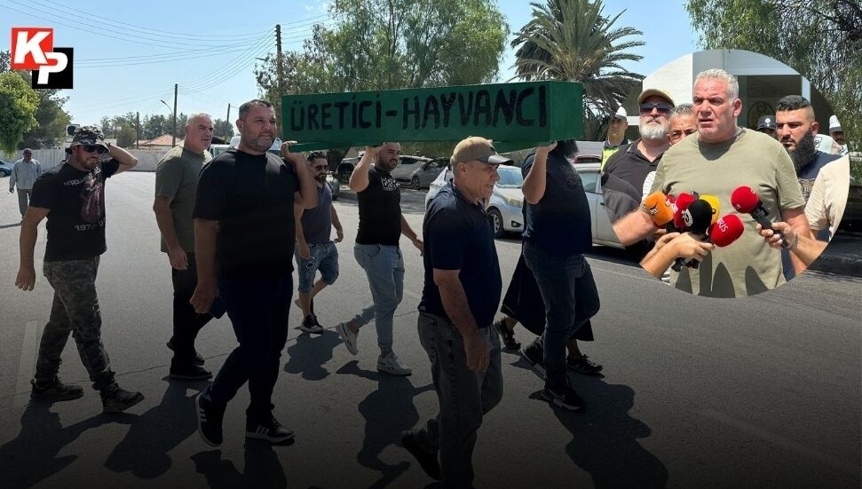 Hayvan üreticilerinden tabutlu eylem: Kendi selalarını okudular