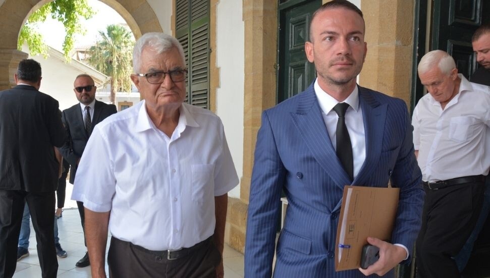 Eski Cumhurbaşkanı danışmanı Sadrazam'a yurt dışı çıkış yasağı getirildi