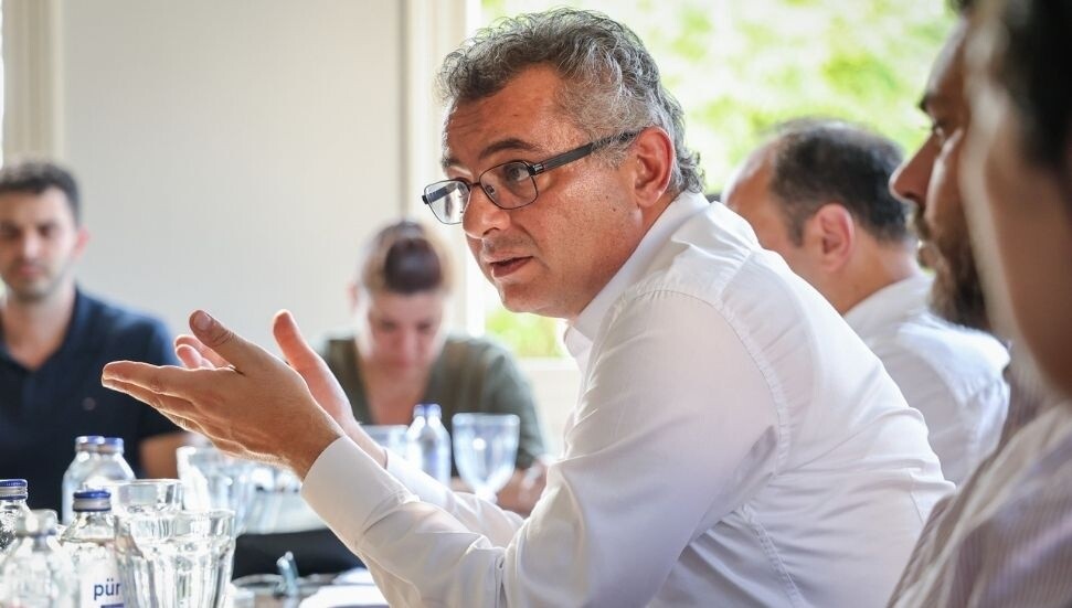 Erhürman, Cumhurbaşkanlığı adaylık başvurusunu bugün yapacak: CTP Genel Merkezi'nden yürüyüş!