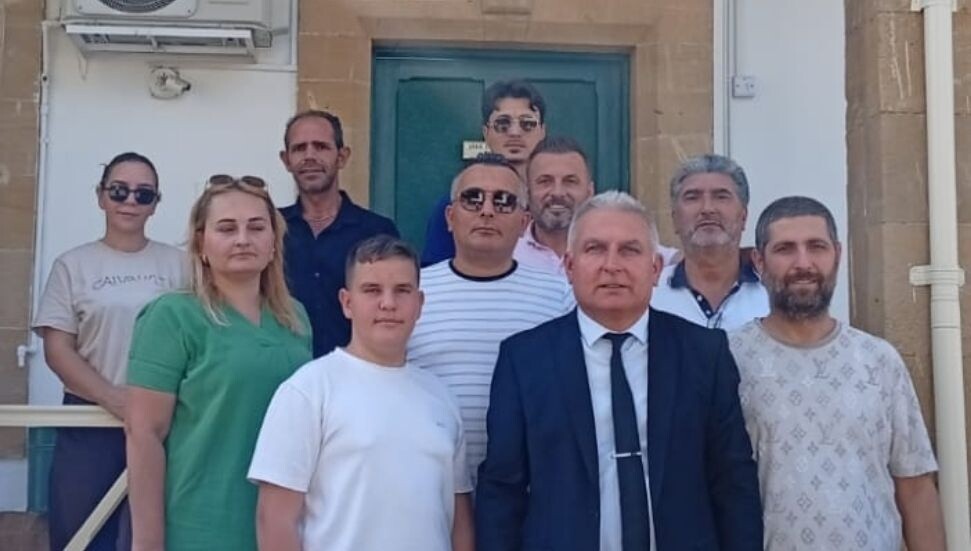 Bağımsız aday Hüseyin Gürlek, Cumhurbaşkanlığı için YSK’ya başvurdu