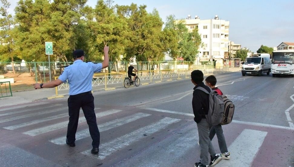 “Güvenli Okul Projesi” kapsamında denetimler devam ediyor: Çocuklara sigara satan işletmelere ceza!