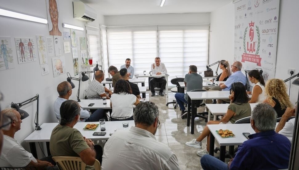 Erhürman, Girne'de konuştu: Geleceğe umutla bakmamızı engelleyen bu halden bir an önce çıkacağız