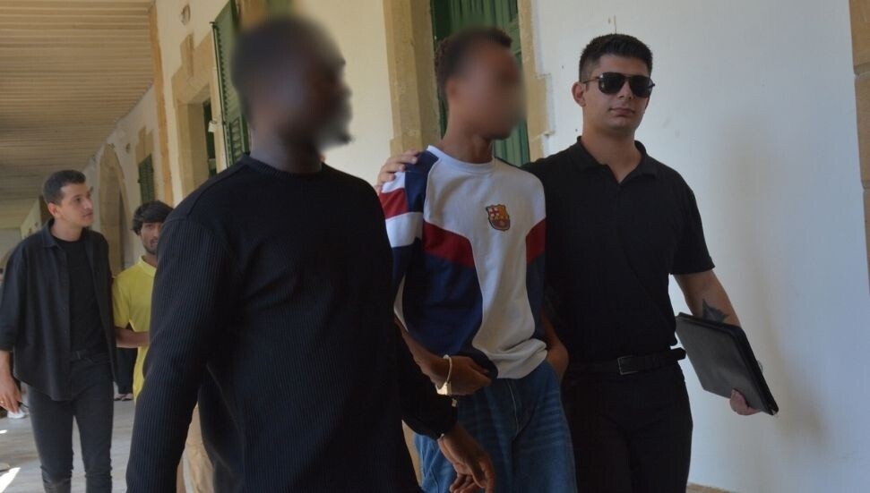 Bin 395 ve 2 bin 126 gün kaçak yaşadılar: 1'er gün tutuklu kalacaklar!