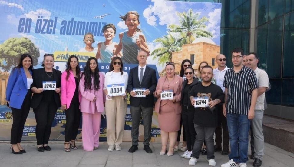 Çalışma ve Sosyal Güvenlik Bakanlığı, Kahve Dünyası Lefkoşa Maratonu’na kayıt yaptırdı