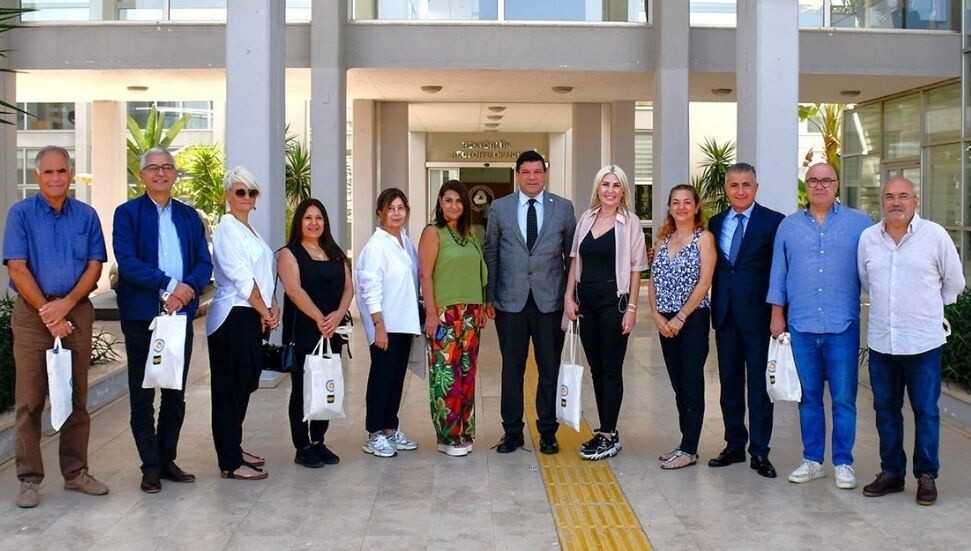 DAÜ, 1990-1994 mezunlarını ağırladı