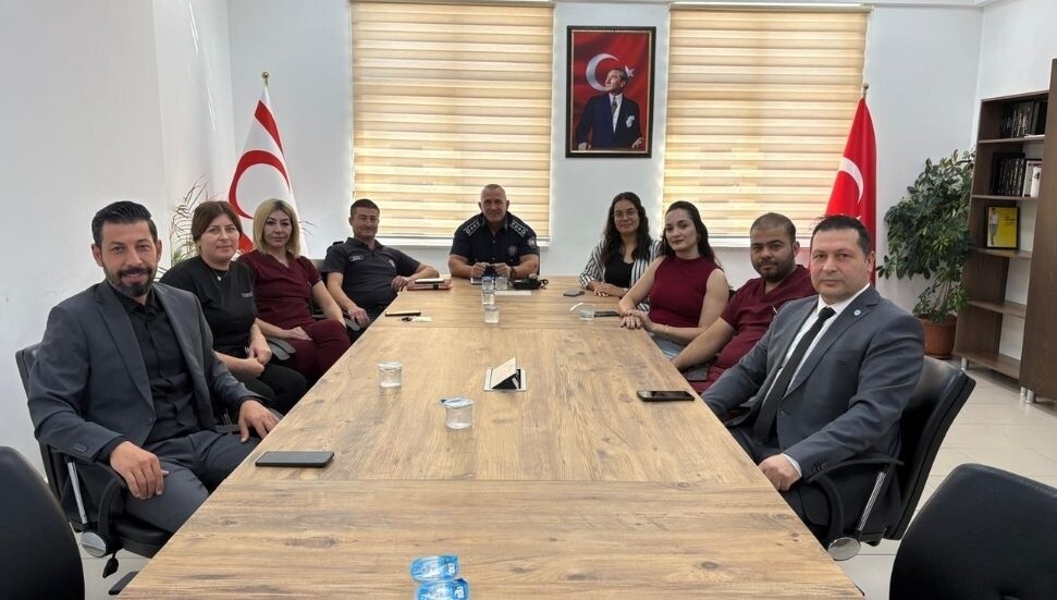 Hemşireler ve Ebeler Birliği'nden, Merkezi Cezaevi’nde göreve başlayan hemşirelere ziyaret