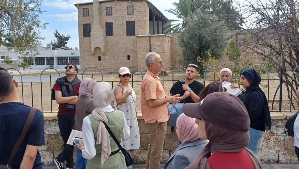 MASDER Başkanı Serdar Atai, Filistinli gençleri ağırladı