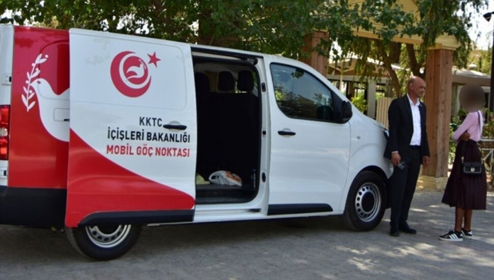 Eş zamanlı göç denetimlerinde, 2016 ve 2019'dan beri ülkede izinsiz ikamet eden kişiler tespit edildi