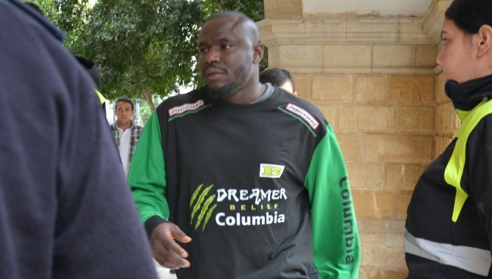 Yılbaşı gecesinde polisi darp etmekle itham edilen kaçak zanlı 10 gün hükümsüz tutuklu kalacak