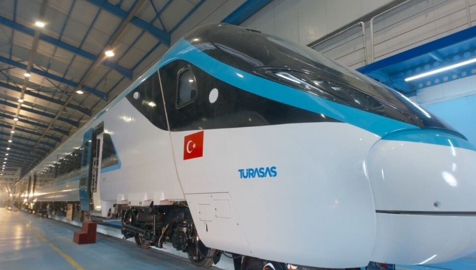 Türkiye'nin en hızlı milli elektrikli hızlı tren seti bu yıl raylara inecek