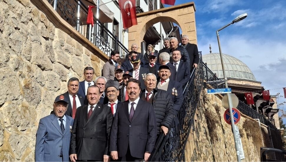 Fikri Ataoğlu Beypazarı’nda Kıbrıs gazileri ile buluştu