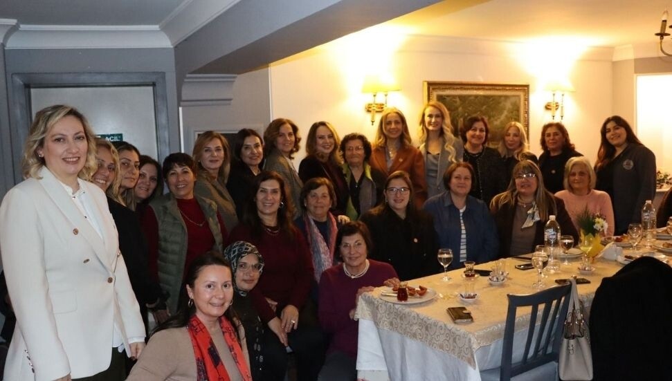 Nilden Bektaş Erhürman, Ankara’da Kıbrıs Türk Kültür Derneği’ni ziyaret etti