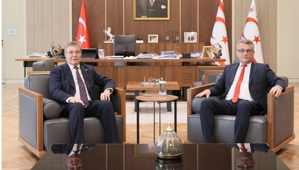 Erhürman ile Üstel 15 günlük olağan görüşmede bir araya geldi: Son gelişmeler ve gündem ele alındı